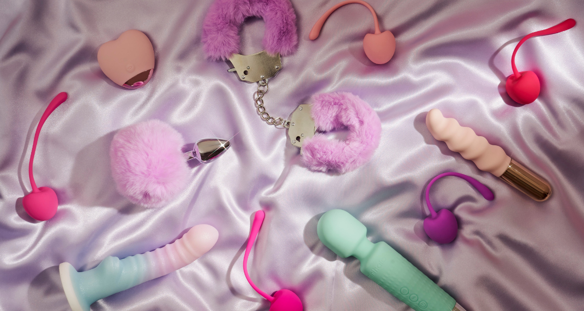 Lovers sale: 30% off sex toys plus a free Womanizer vibrator