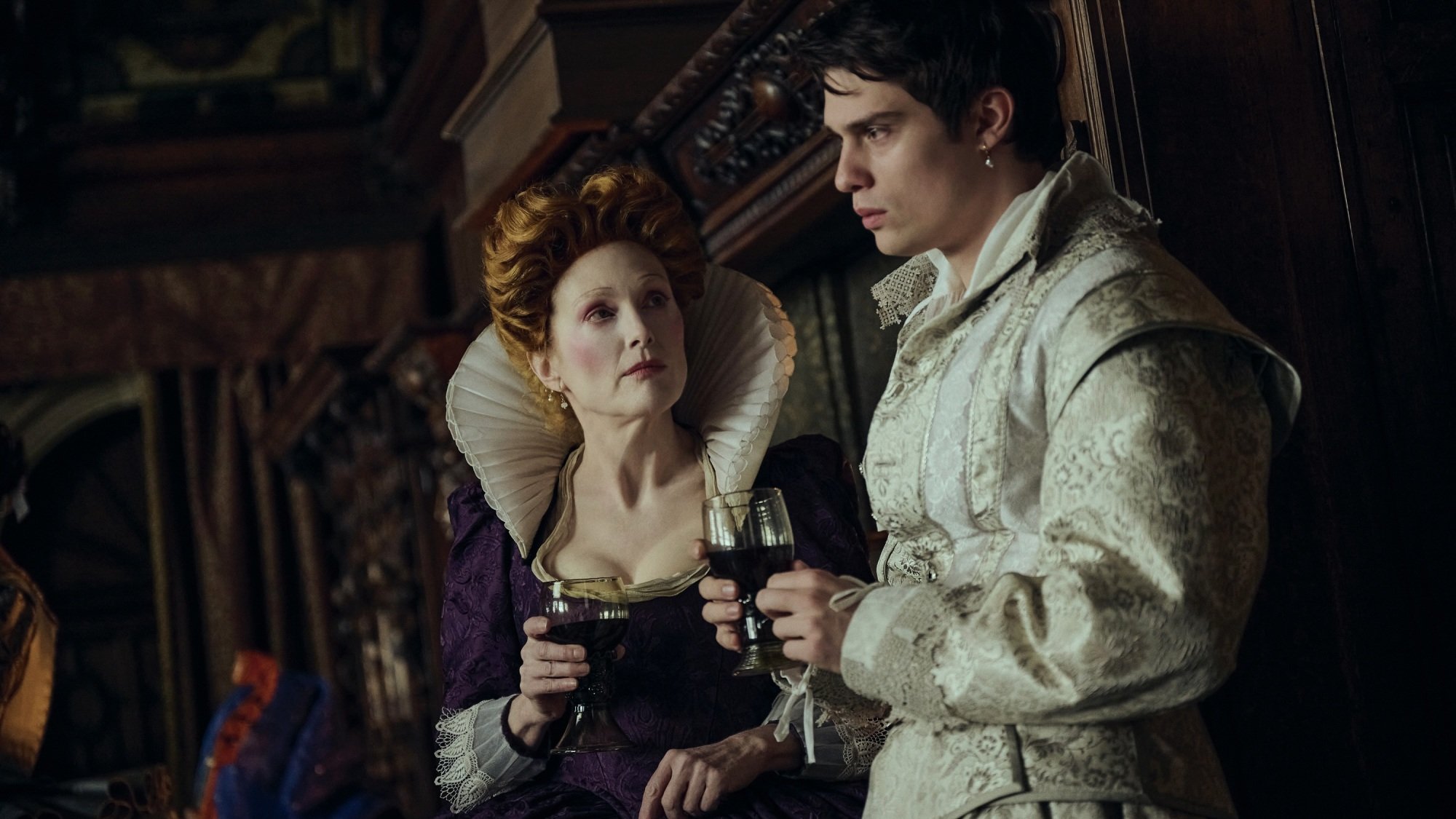 Mary and George Villiers drinking wine together at court.